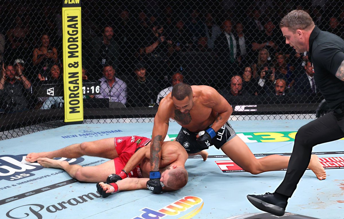 poll_mma's tweet image. Jiri Prochazka's retardedness cost him so badly in this fight

But regardless,knocking out Jiri cold with a blown out knee is insane