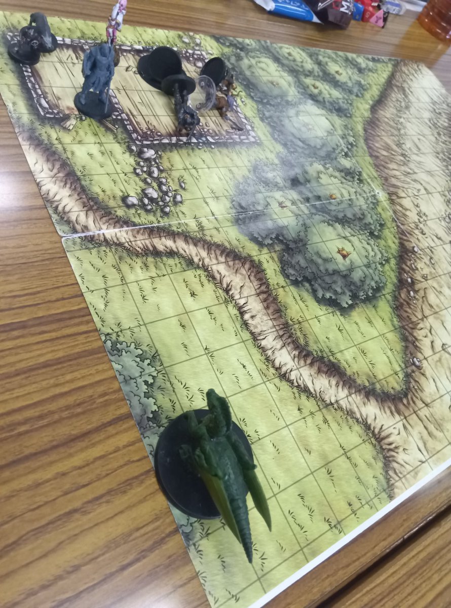 la_pandra20's tweet photo. #pathfinder2
#kingmaker
今日はキングメーカー。
夜営中リノームの襲撃! https://t.co/SMzsIQj6WR