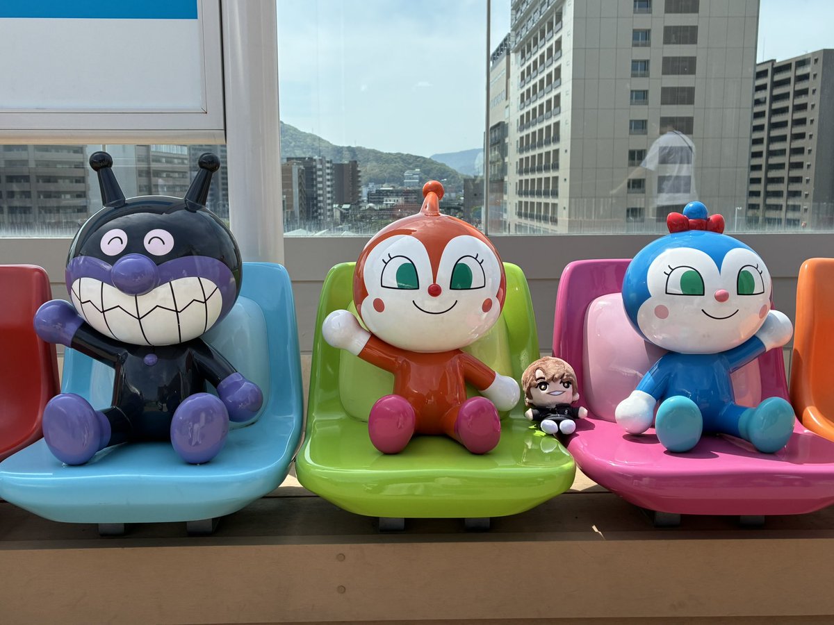 sutozaru's tweet photo. アンパンマン × こちぬい が撮れたので満足です！！香川 高松いいところ！ https://t.co/uaMZuFRTlZ