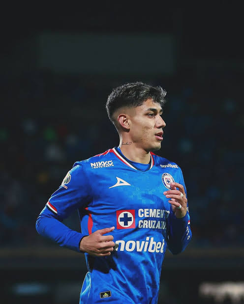 En el juego donde <a href="/CruzAzul/">CRUZ AZUL</a> se moría de nada, aparece una jugada a punto de finalizar el partido que te debe de ayudar a levantar la cara. Vamos <a href="/CruzAzul/">CRUZ AZUL</a>!!!  Ggggggaaallllllll de Omar Campos, Gol de Cabeza 😅