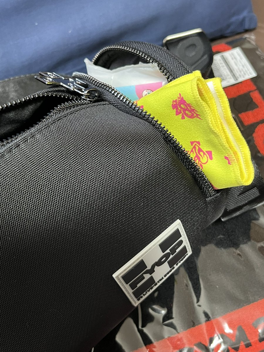 B'z LIVE-GYM2026 FYOP+ツアー ドラムバッグ B'z LIVE-GYM2026 FYOP+ ドラムバッグ リスバン カセット - メルカリ