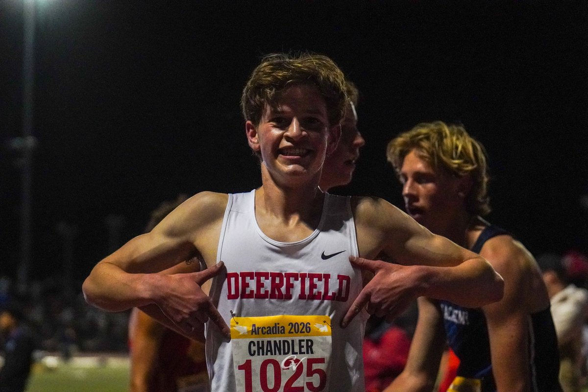 CoachScottDFDC's tweet photo. 🚨8:58.37 !!!!!!
Jamie Chandler throws down back-to-back 4:29 mile splits at Arcadia to break 9:00! He's the first Deerfield sub-9 3200m runner since 1979 and holds the #1 time in Illinois so far in 2026. Go Jamie! https://t.co/P9mJSJTNSm