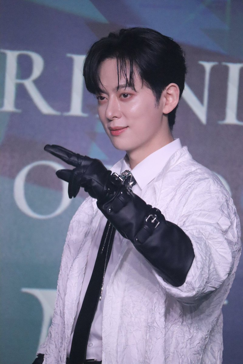 _djsy_'s tweet image. #보이프렌드 #BOYFRIEND #FCLIVE
#동현 #DONGHYUN #ドンヒョン