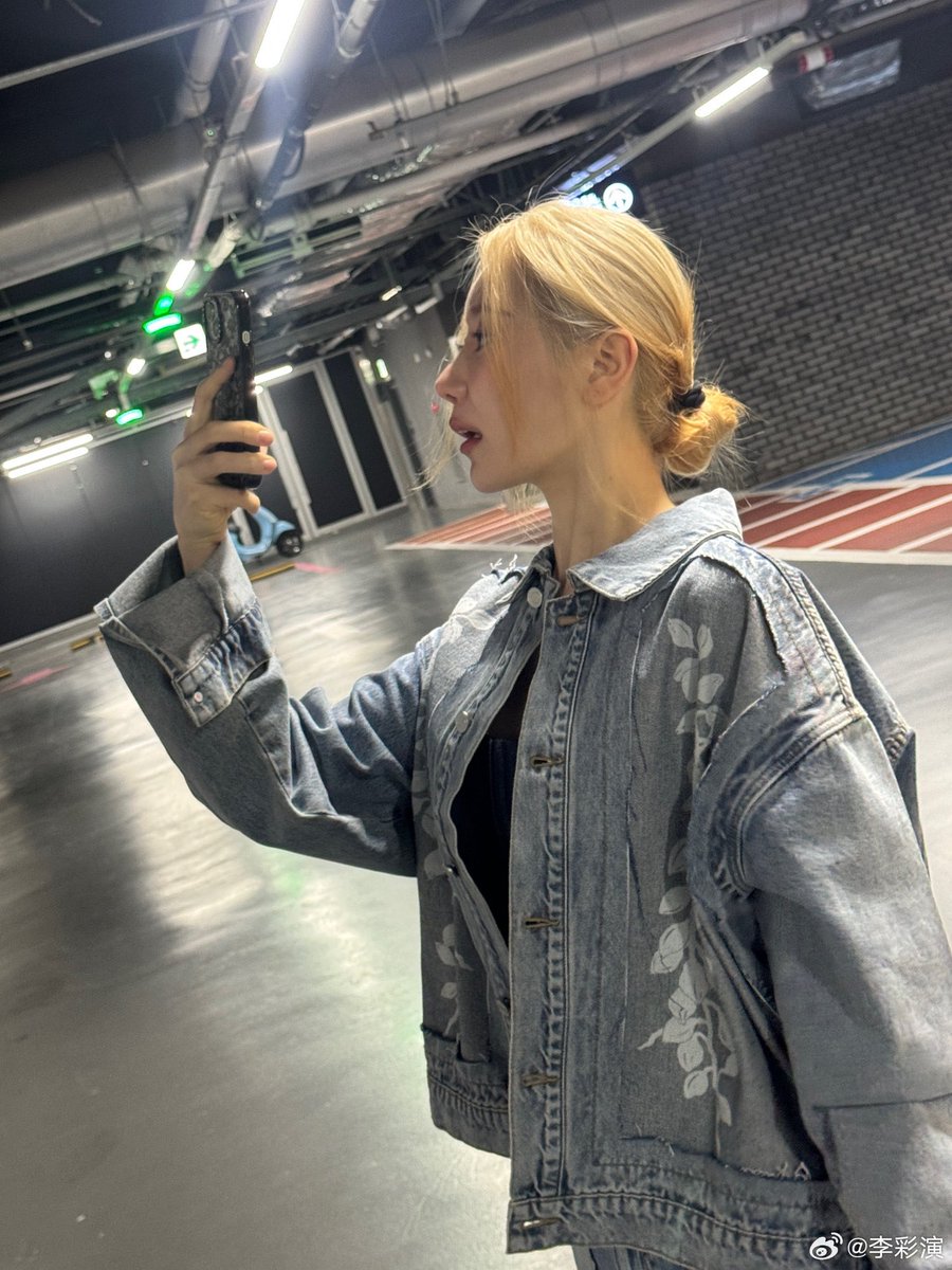 링산 (키티🍒 tweet media