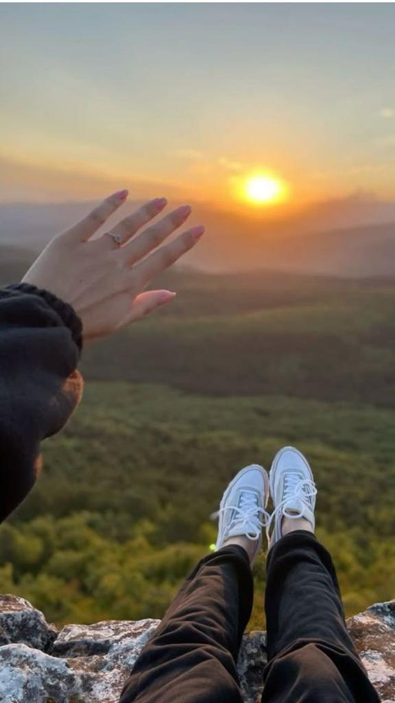 Radhika 🌹🌹 tweet media