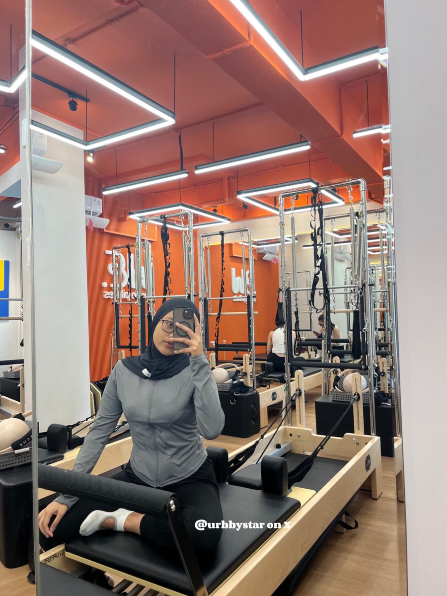 urbbystar's tweet photo. 6) We Studio Pilates
Branch Dharmawangsa 
📍Jl. Darmawangsa X No.18, Cipete Utara, Kec. Kby. Baru, Jakarta Selatan
⭐️4,9/5

Aku udh 2x kesini dan kebetulan coach nya cowo (foreigner), jd intruksinya full english yaa, but no worries dia helpfull bgtt even klo msh newbie yaa, jd setiap gerakan tu dibenerin dan disampwrin satu"🫶😁