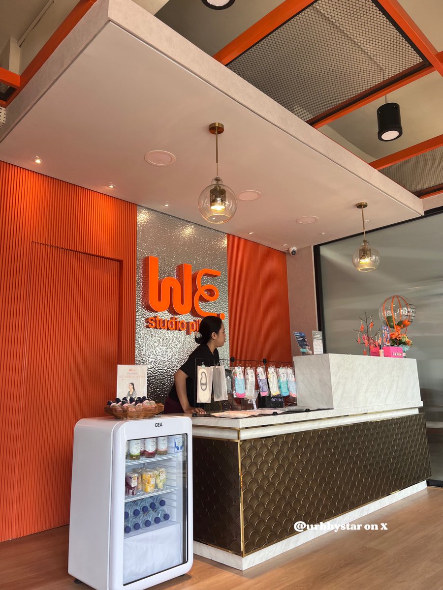urbbystar's tweet photo. 6) We Studio Pilates
Branch Dharmawangsa 
📍Jl. Darmawangsa X No.18, Cipete Utara, Kec. Kby. Baru, Jakarta Selatan
⭐️4,9/5

Aku udh 2x kesini dan kebetulan coach nya cowo (foreigner), jd intruksinya full english yaa, but no worries dia helpfull bgtt even klo msh newbie yaa, jd setiap gerakan tu dibenerin dan disampwrin satu"🫶😁