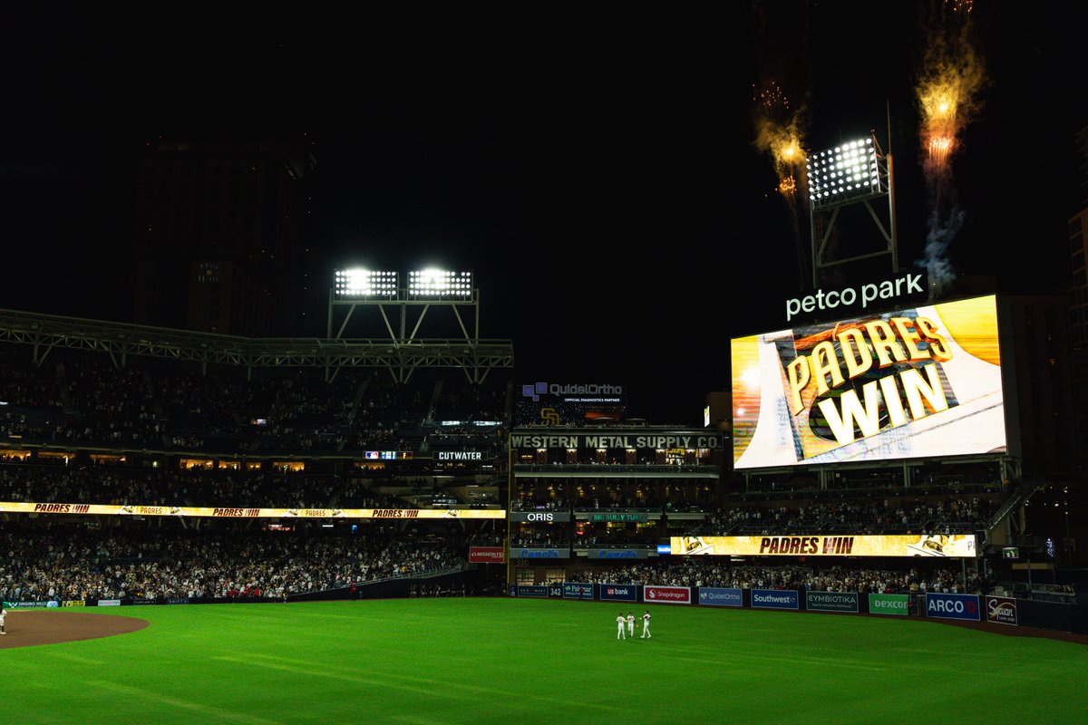 Petco Park tweet media