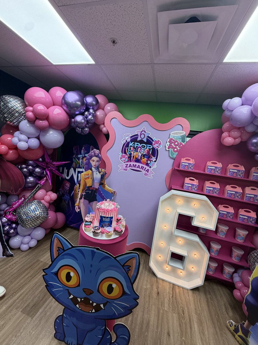 ayri🩰 tweet media