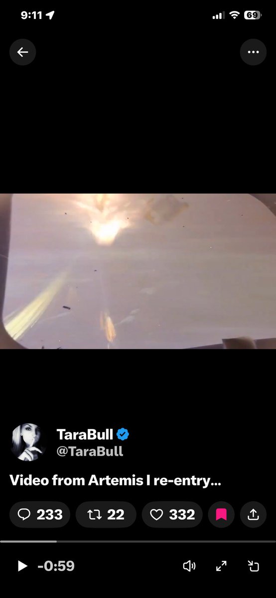 Zoeoo's tweet photo. @TaraBull The bug? https://t.co/G5u1Xlzy69