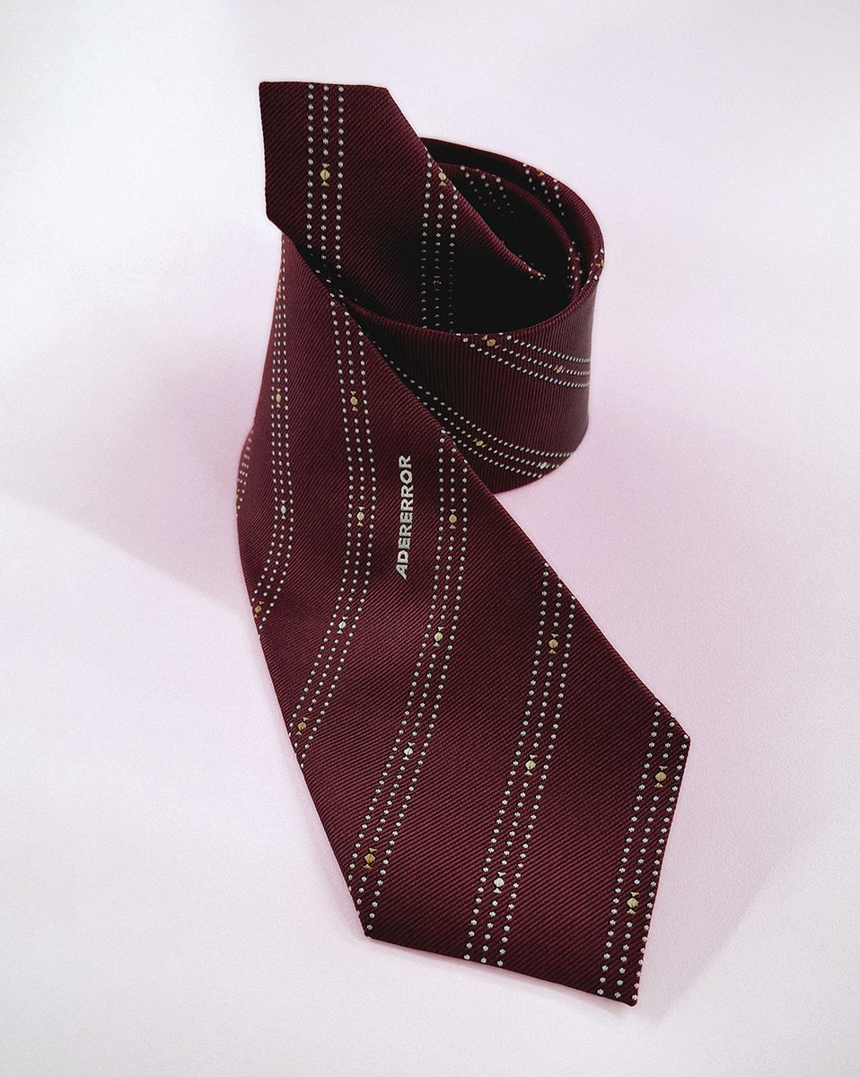 _adererror's tweet image. 从糖果汲取灵感的褶皱细节、图形与图案，  
26SS 第二次发售产品现已于 ADERERROR 官方线上（天猫）及线下门店发售。

#ADERERROR