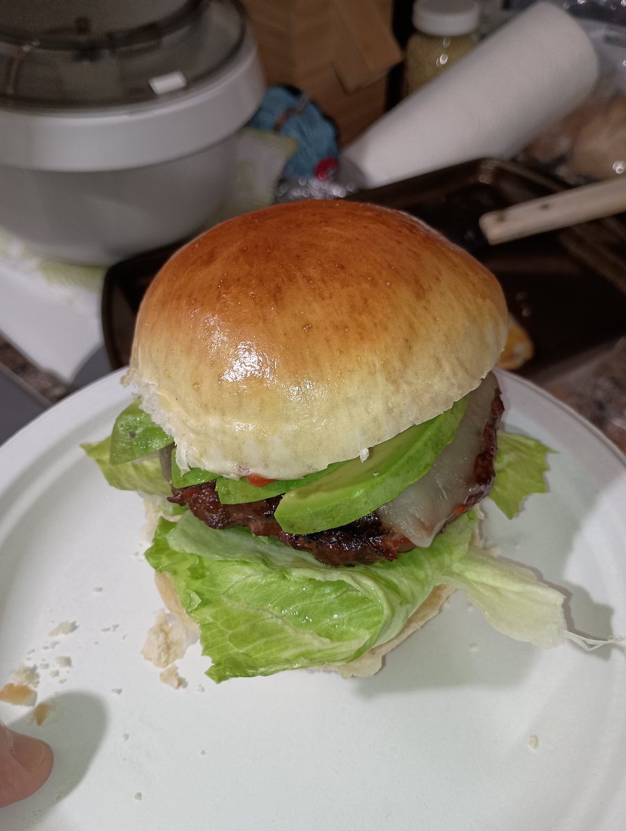 Christopher W. tweet media