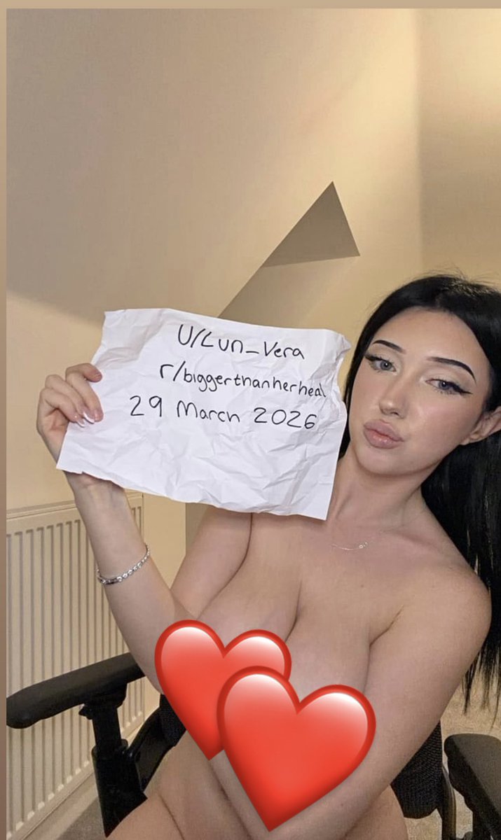 CSttdreaming's tweet photo. @Layladream_ Layla Dream posts her nudes on her official Reddit account Lun_Vera for free. Go follow her on there if you want to see everything. It’s better than her Onlyfans. https://t.co/6htMd7yFEx