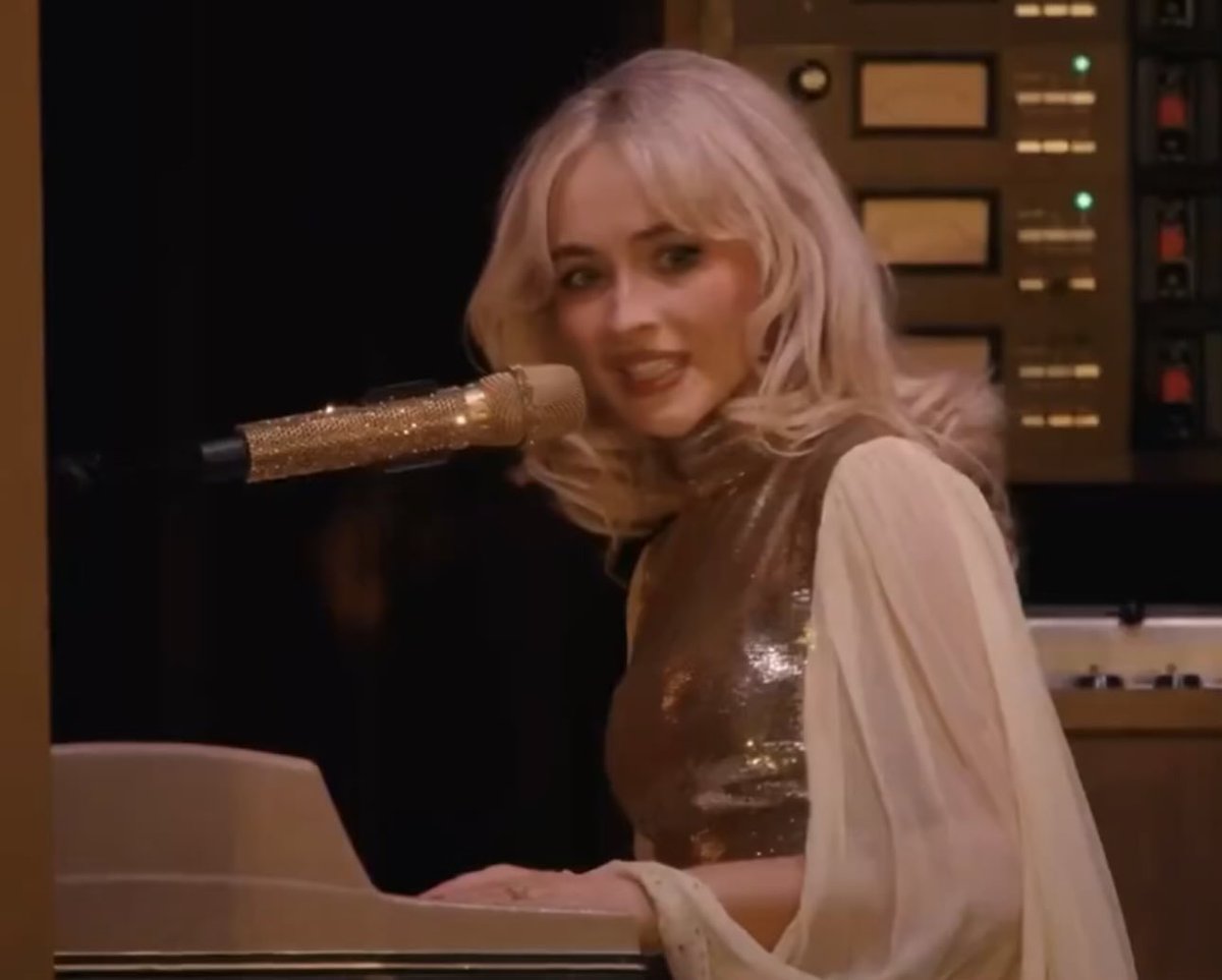 Slumdog_Chillionaire tweet media