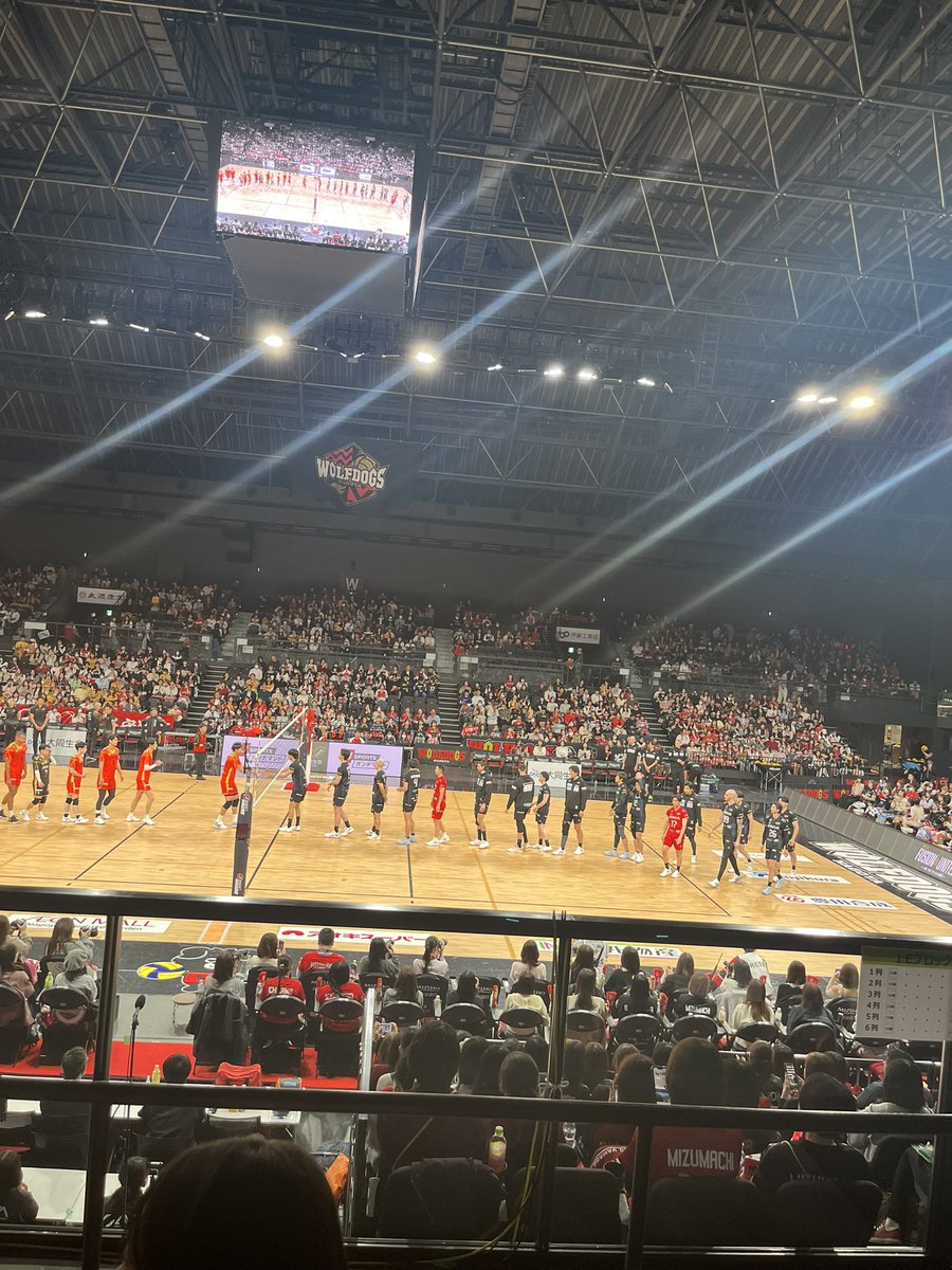 さしす tweet media