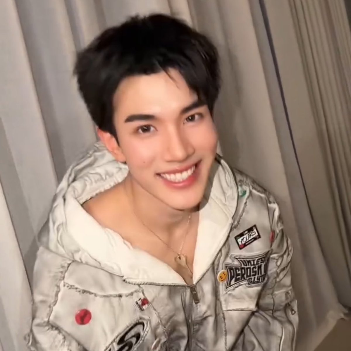 thiti95_'s tweet photo. เสื้ออะไรใส่แล้วจ๋วยมากกกㅠㅠㅠㅠㅠㅠㅠㅠㅠㅠㅠㅠㅠㅠㅠㅠㅠㅠㅠㅠㅠㅠㅠㅠㅠㅠㅜㅜㅜㅠㅠㅠㅠ⭐️🍎 https://t.co/7HUBFg21Oy