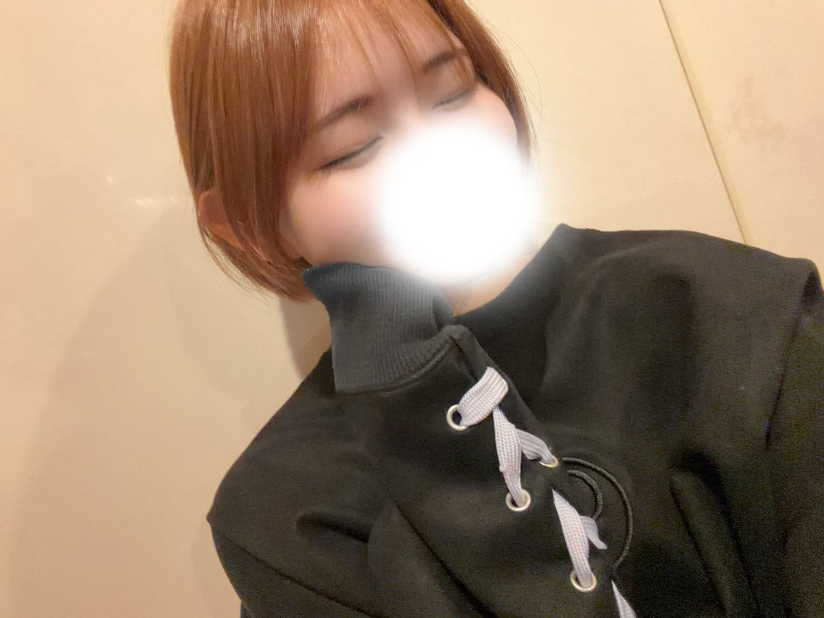 idol_oto's tweet photo. 綺麗に眉毛描けた〜🎶ってウキウキなのにⓂ️ットすると汗だくになってしまい眉毛が消える問題はどうしたらいいですかね^_^ https://t.co/ORXQP2EUFW