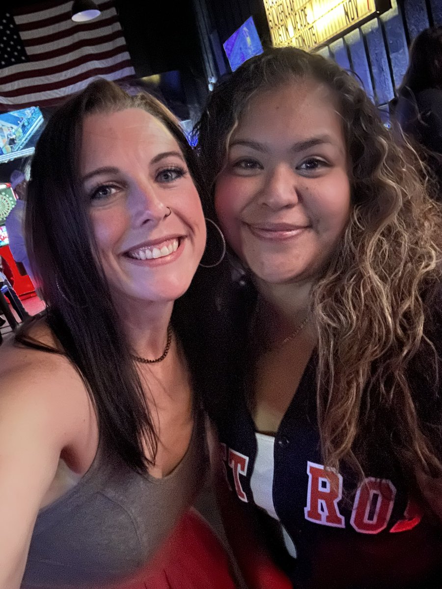 math_msquared's tweet image. When you’re out and about.. and someone says what do you do, and from that your YouTube is shared and math questions have been answered and you have a new friend… #mathteacher #math #beyondtheclassroom