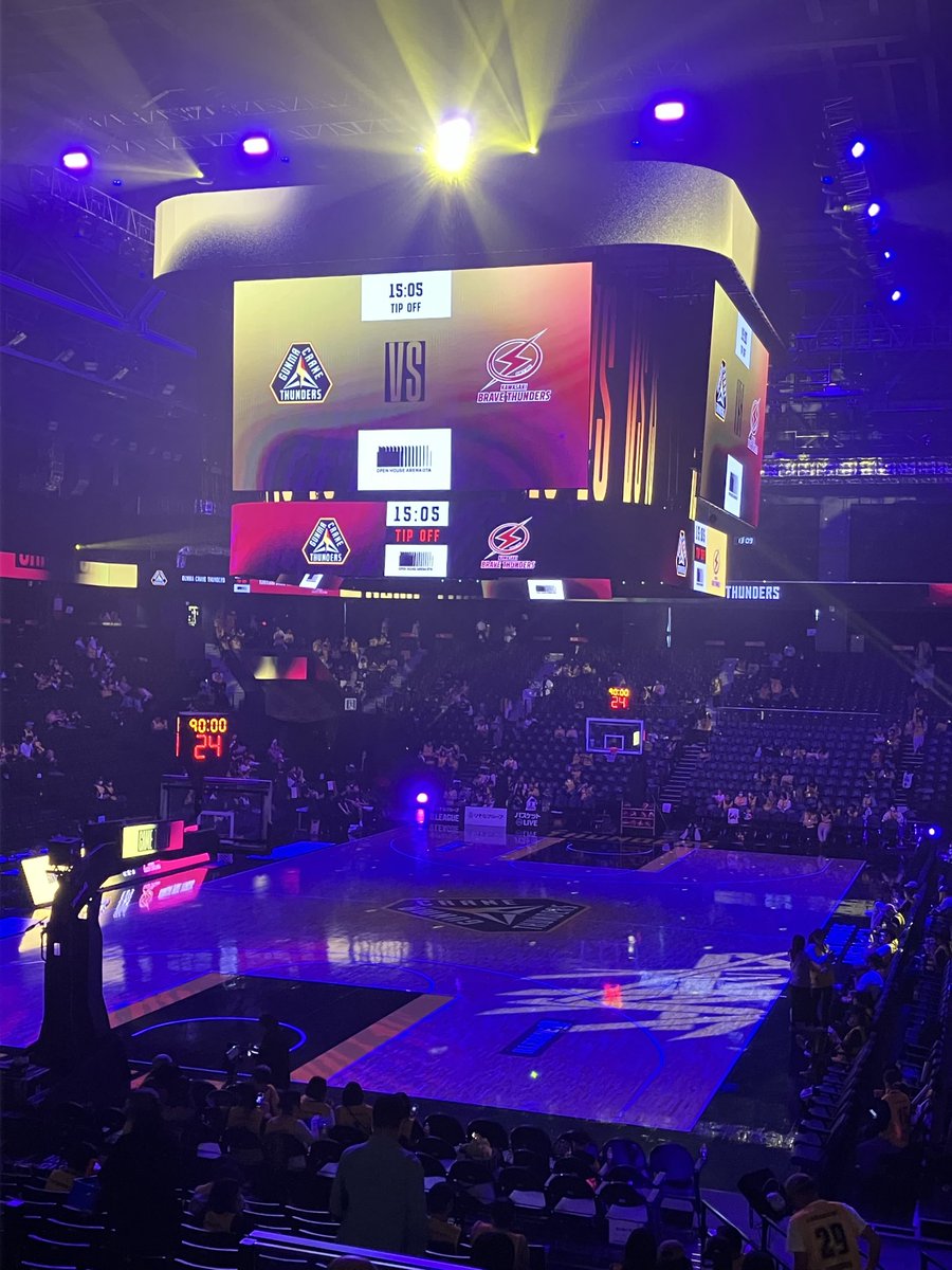 chuo_maebashi's tweet image. 🐔⚡️🆚🦸‍♂️⚡️
GAME 2✌️

Let's Go Thunders！！⚡️⚡️🔥🔥💪💪

＃群馬クレインサンダーズ🐔⚡️
＃川崎ブレイブサンダース🦸‍♂️⚡️
＃MAKE  CRAZY🔥
＃群馬一丸✊
＃オプアリ🏟️
