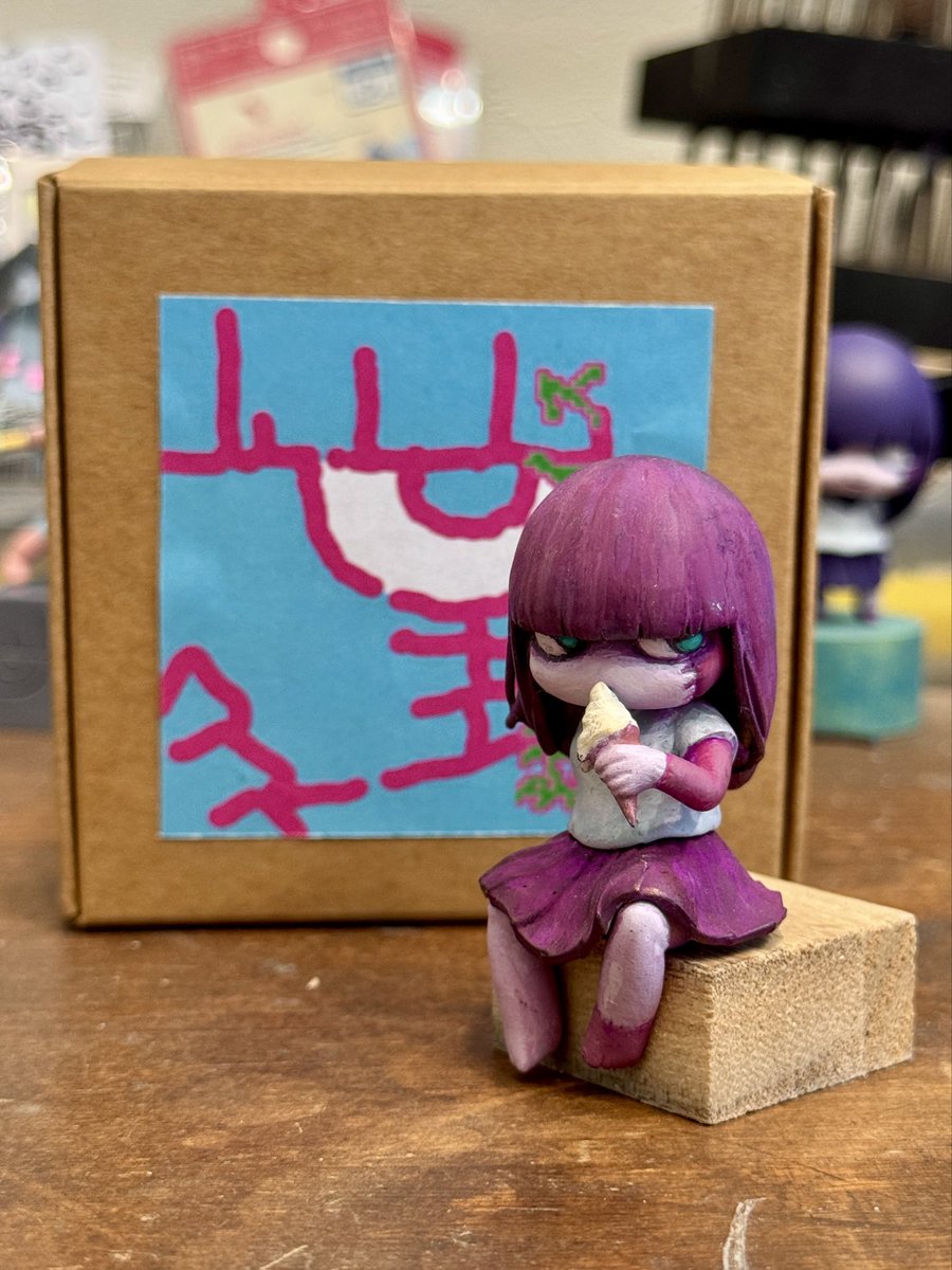 最近ゾンコのガレージキットの注文が増えてきました！ありがとうございます！✨️
今回は組みやすいガレージキットを紹介します！ちなみにお座りゾンコは合計100体を超えました！ありがとうございます😭✨️🧟‍♀️
①お座りゾンコ②お座りデコミ③お座りアイスゾンコです。ツリーに動画もあります。