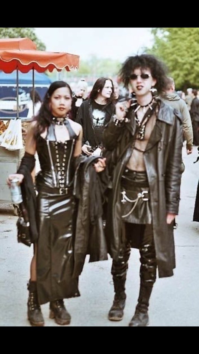 bab0oshka tweet media