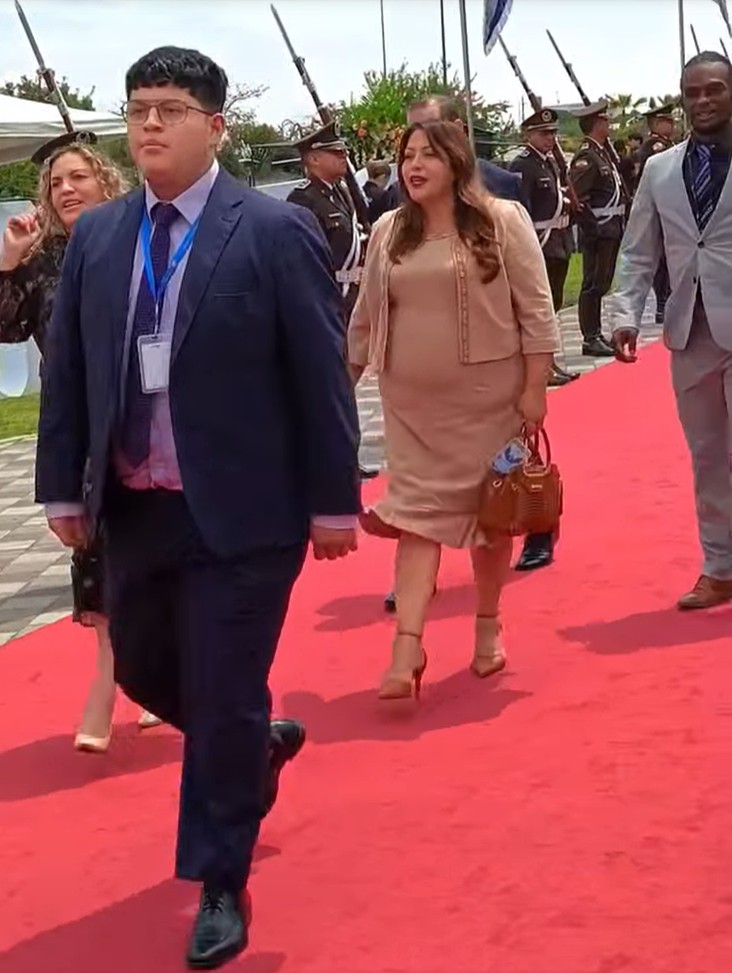 LaHistoria tweet media