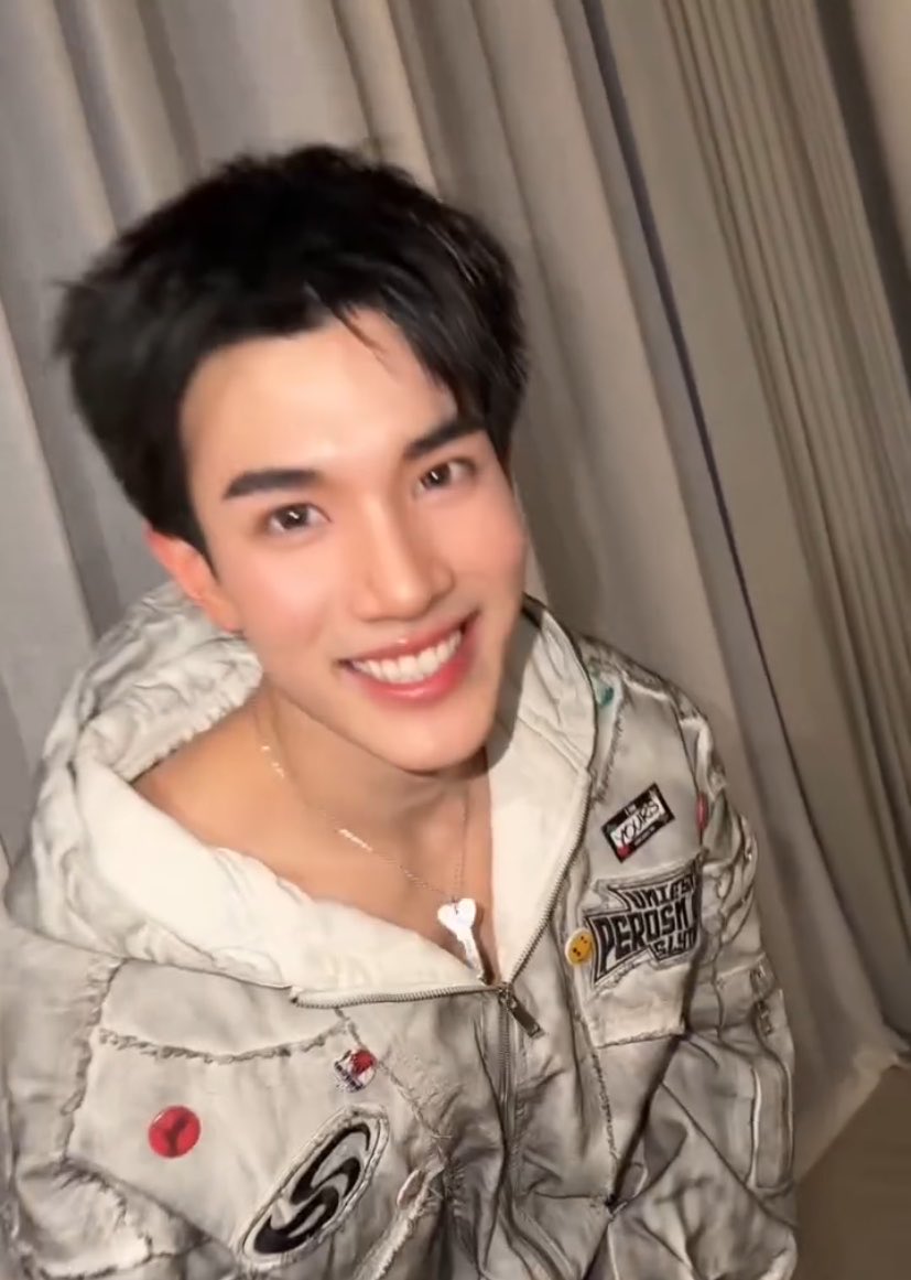 imyourtoerx's tweet image. ช้อตนี้ อยากบอกว่าเธอนั้นสวย like a ดารา ตาเธอก็โต I've never seen before จริงๆเลยน้องโฟ้ดㅠㅠㅠ🥺🤲🏻💝🩷💖💘💓

FOURTH NEW SINGLE RELEASES
#EverySingleDayFOURTHmv
#EverySingleDay_Challenge