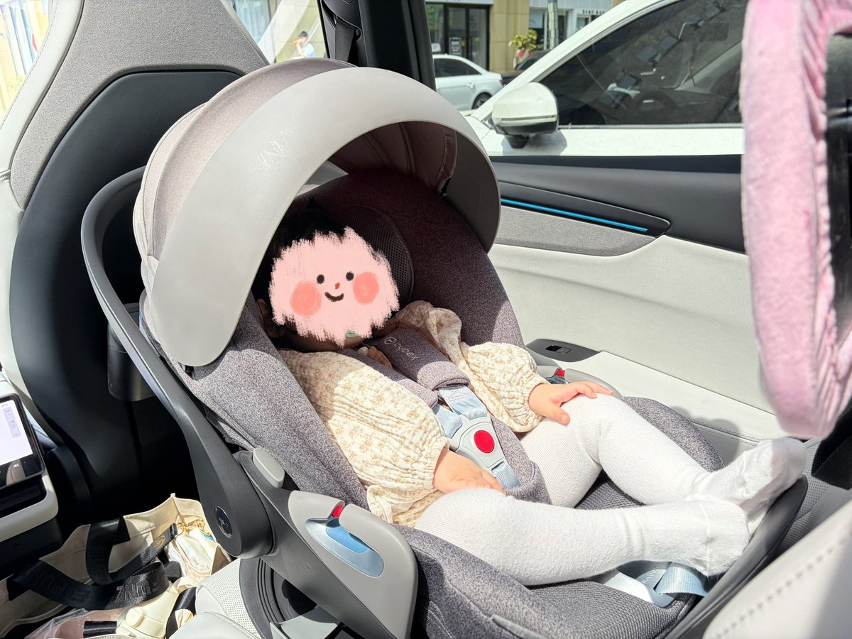 럭스 Lux tweet media