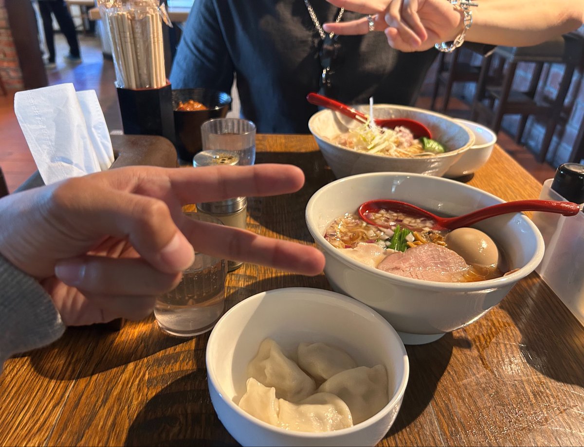 はっしー tweet media