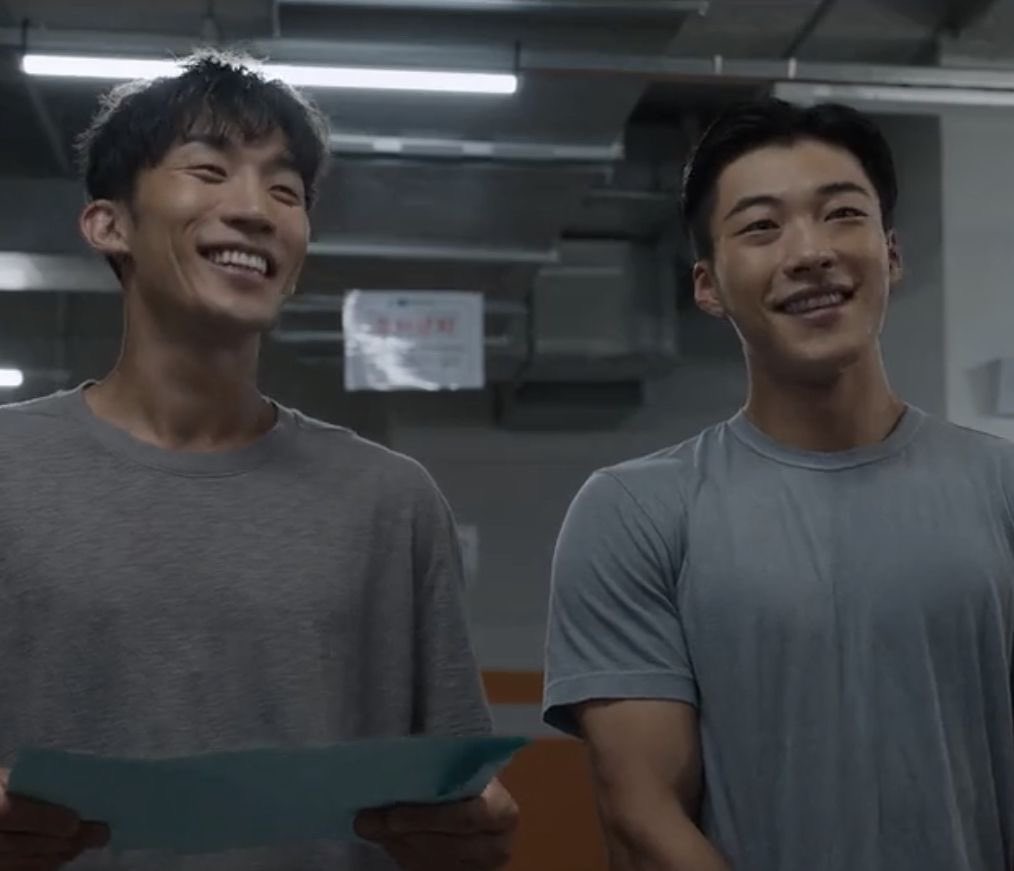 pairing woo dohwan and lee sangyi is one of the best decisions Netflix could ever made

#Bloodhounds