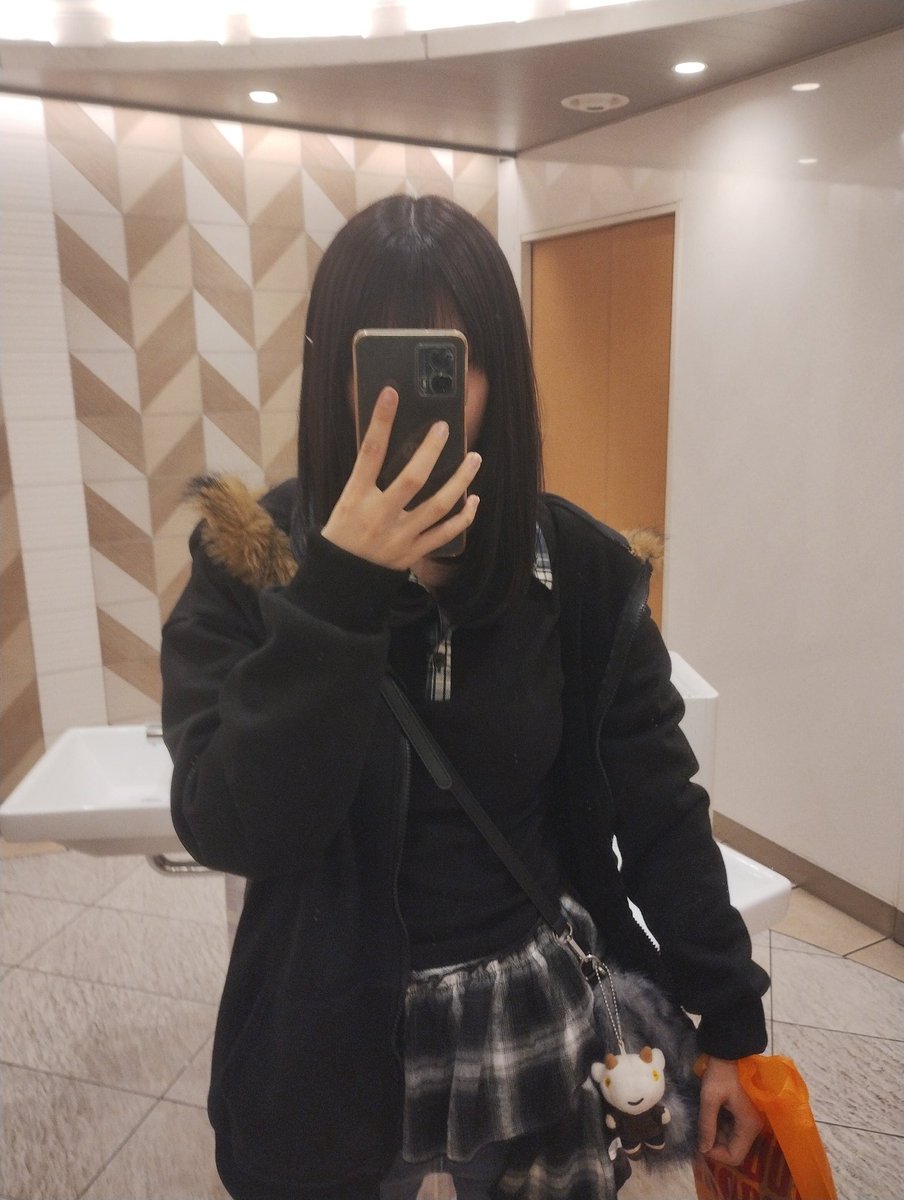 なぎ@4/19go!go!vanillas tweet media