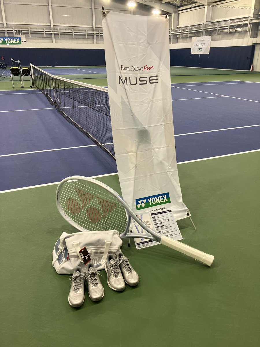 Tall_The_Man192's tweet image. 今日はヨネックス新製品　MUSE試打会🎾
シルバーの色がかっこいい😎
しなる感じが気になる😊

#MUSE
#FormFollowsFun
#yonex_nagoya