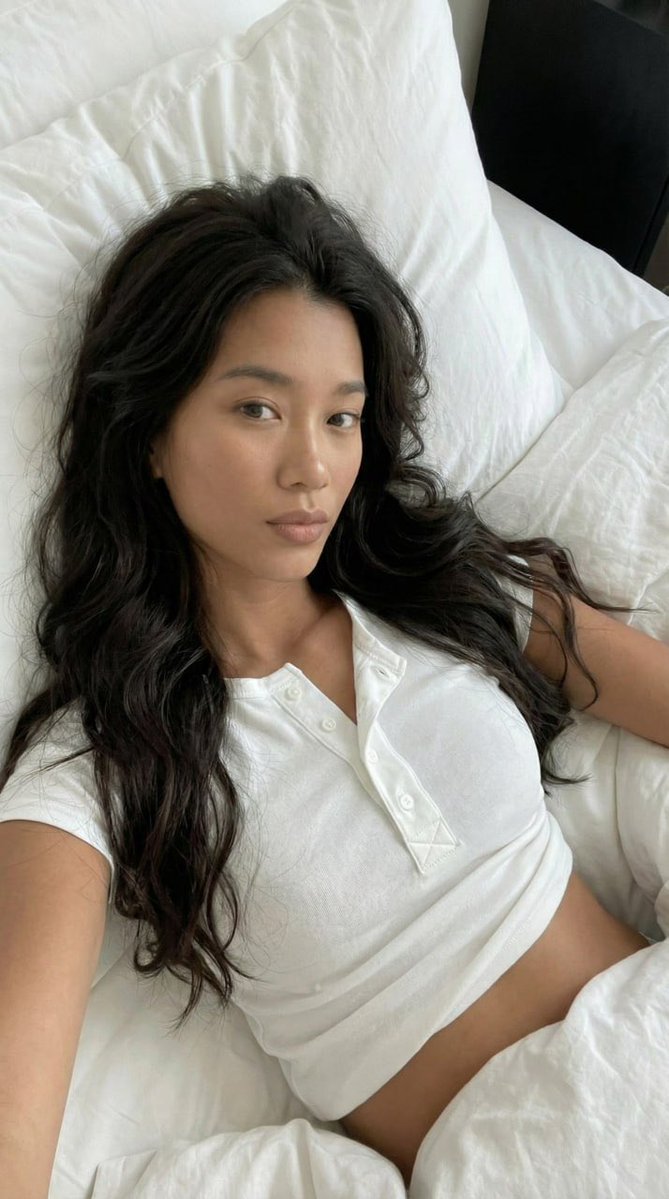 Lily Tang tweet media