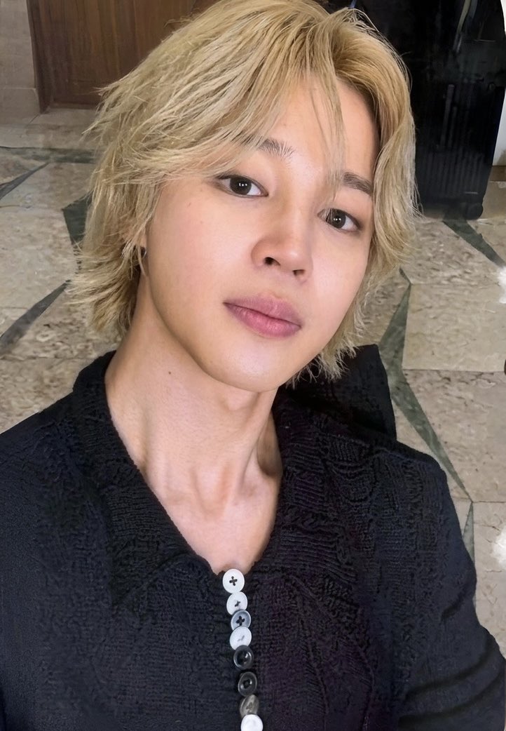 jimin lover tweet media