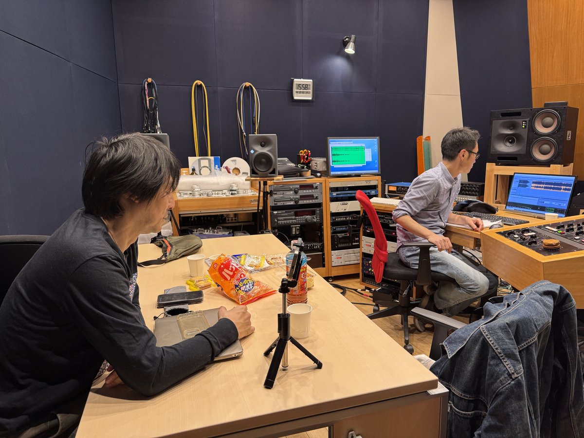masamikishimura's tweet photo. 小島嵩弘くんのニューアルバム完成間近！！
自分のKH120を持ち込ませてもらってのマスタリング。 https://t.co/394108JbVC