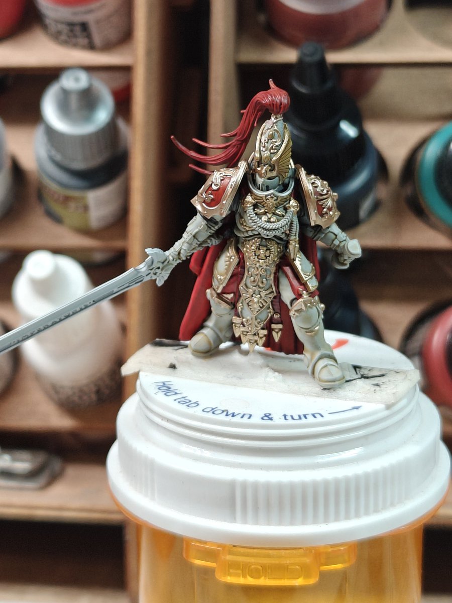 Avellion tweet media