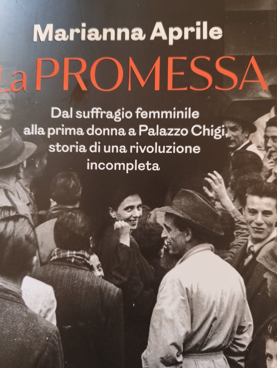 deer55's tweet photo. Con la piacevole compagnia di @mariannaaprile , il viaggio sarà sicuramente più interessante. https://t.co/CbdcRFbxDJ