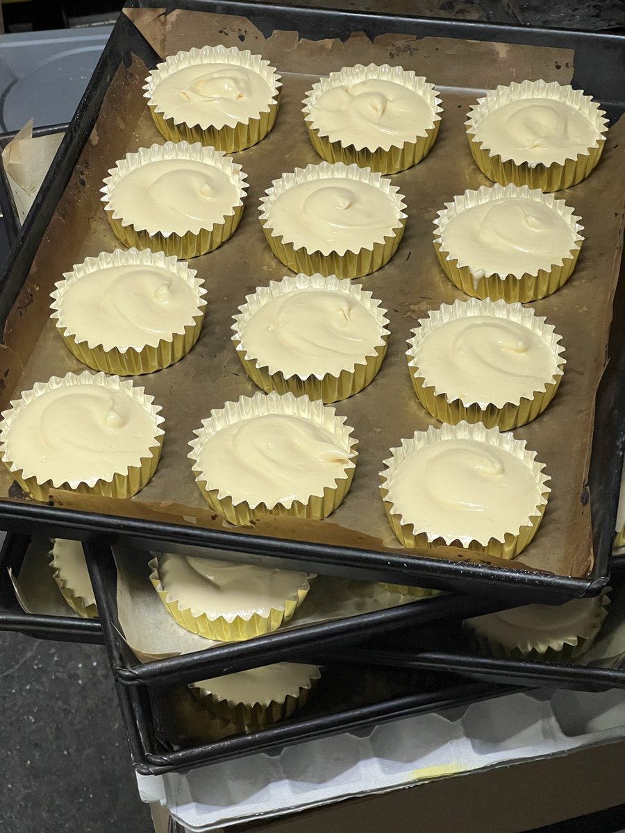 ラ•コリーヌ洋菓子店 tweet media