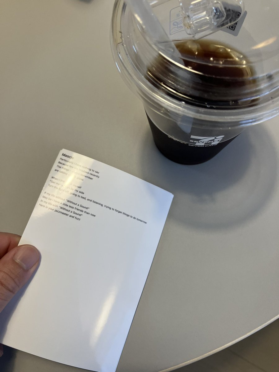 beachvoidsjp's tweet photo. 本日ボーカルレコーディング
歌詞カードを印刷したら写真サイズになっちゃった♪ https://t.co/kbZuRuT2ki