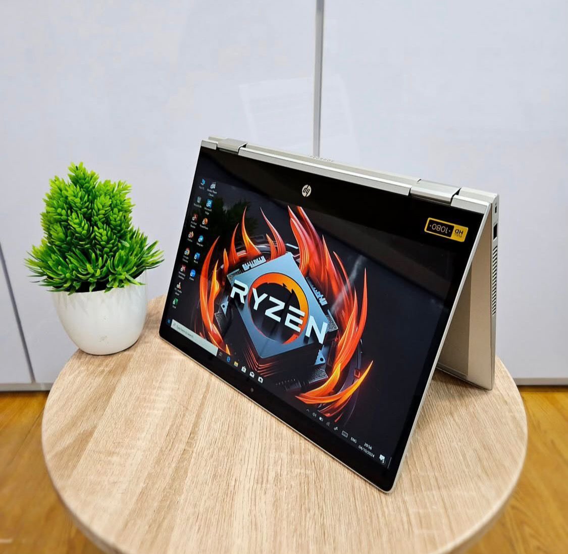 Laptop Kiganjani💻 tweet media