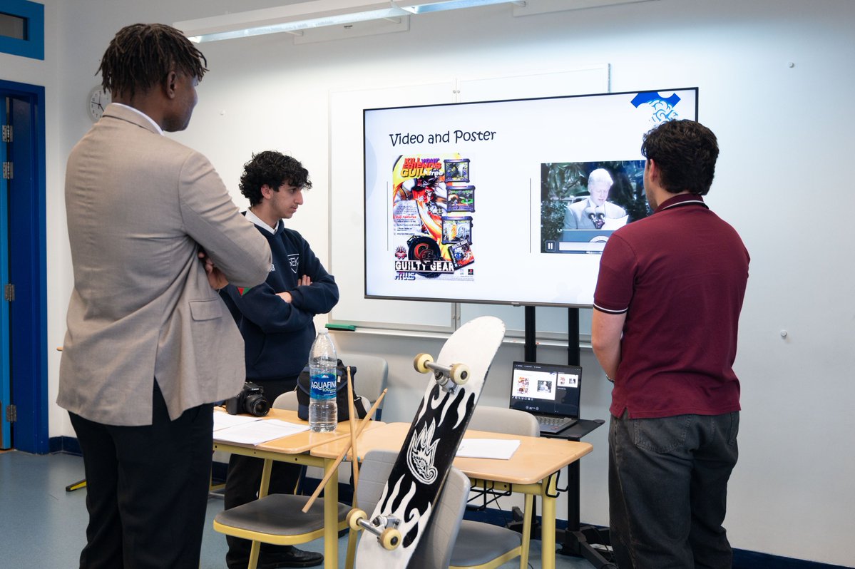 sekqatar's tweet image. Where knowledge meets the real world 💡✨

Grade 11 students brought their #TOK Exhibition to life through real-world connections and big questions. Proud to see our learners think critically, question deeply &amp;amp; communicate with confidence 🌍 #IBDP #TOKExhibition