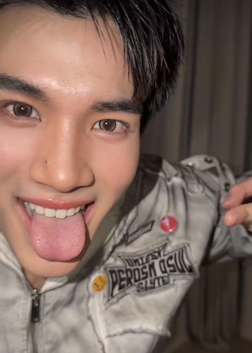 ForFotFot4's tweet image. น่ารักม๊ากกกก แฮร่ 🐶💖🎀

FOURTH NEW SINGLE RELEASES
#EverySingleDayFOURTHmv
#EverySingleDay_Challenge
#Fourthnattawat #โฟร์ทณัฐวรรธน์