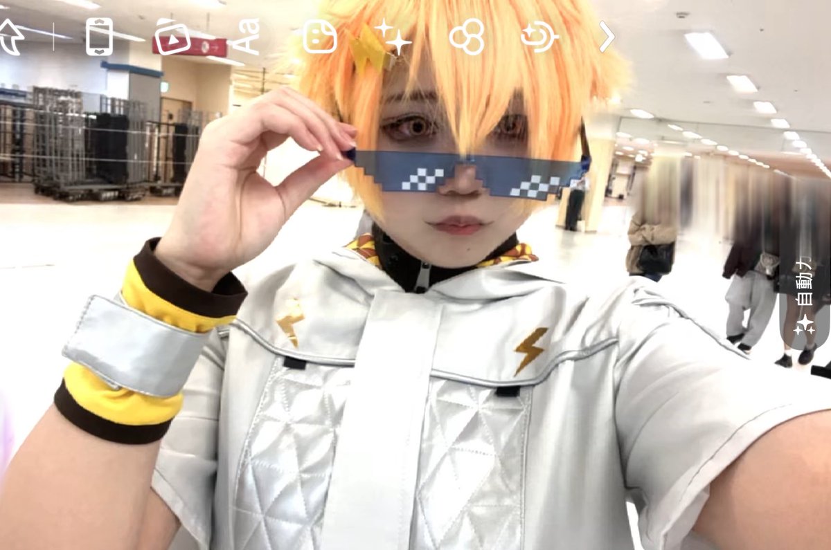 りた(な) tweet media