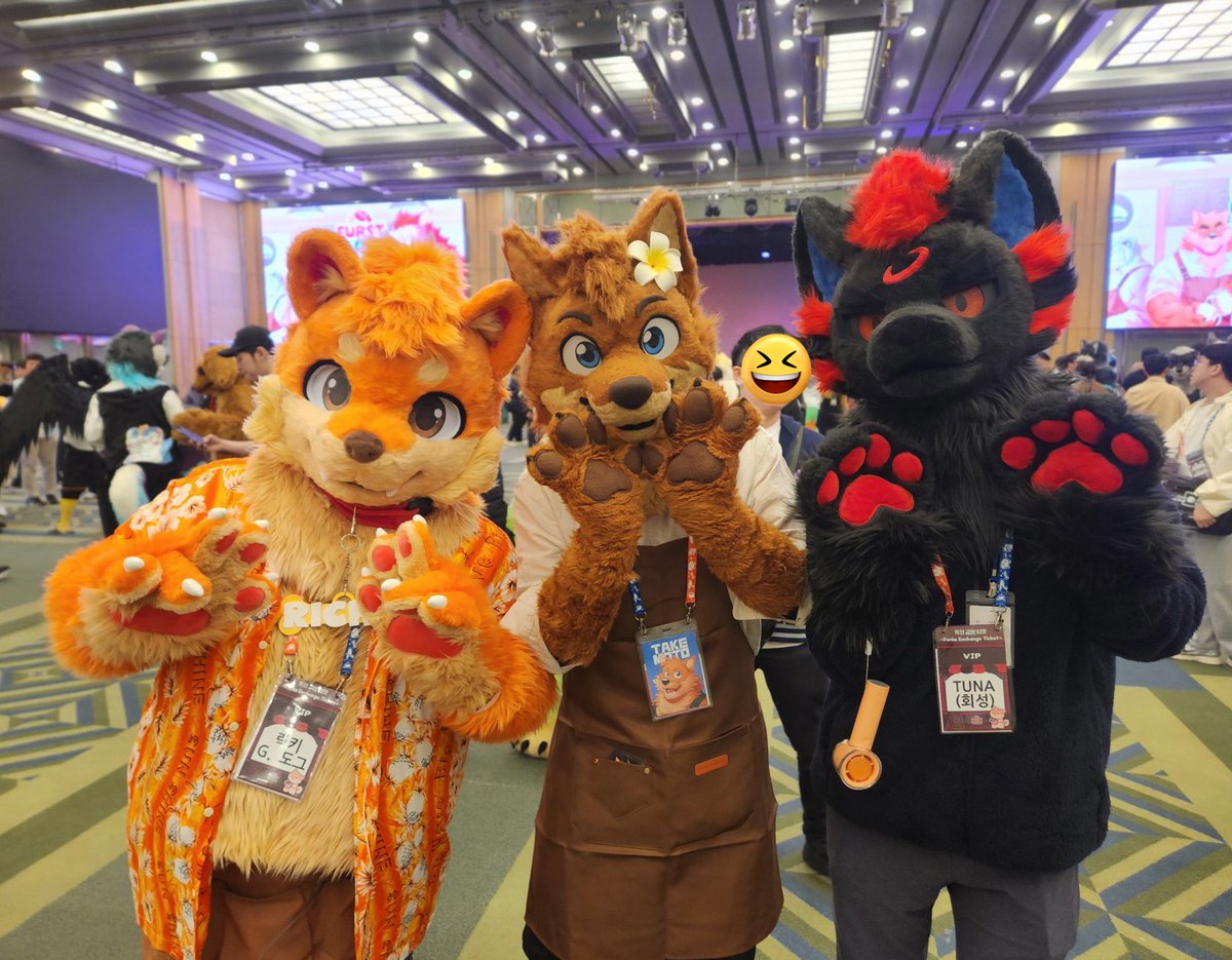 l3LUE_TUNA's tweet photo. 😎🐾

🧡 @RickyGDog 
🤎 @arashi_takemoto 

#FURSTCLASS

📷 @ bangrat52 https://t.co/4Lx1IFWNb7
