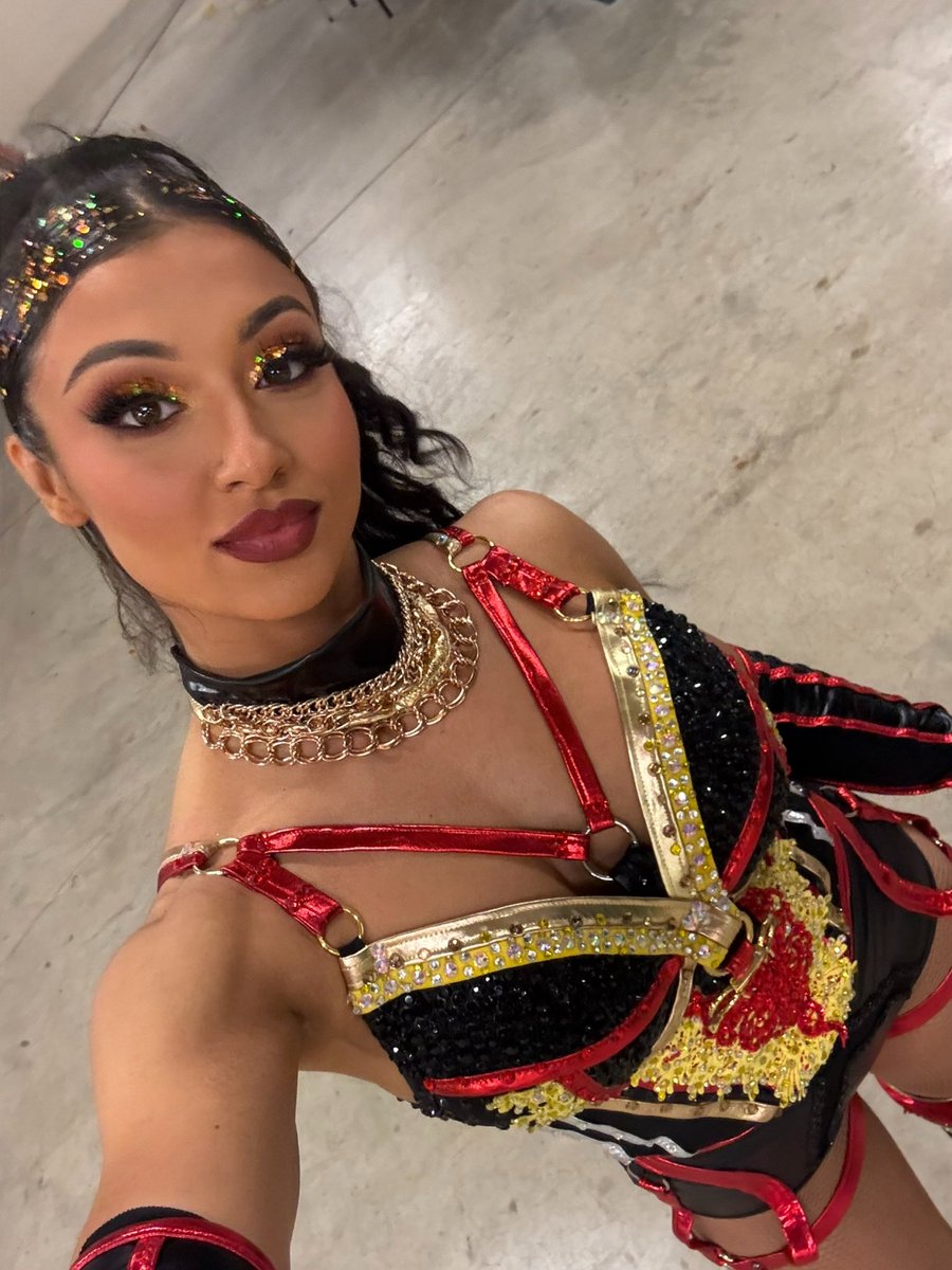 AriannaGraceWWE's tweet image. YOUR Knockouts Champ! Whether you like it or not, being this good is my BIRTHRIGHT 🤭😝❤️ #rebellion