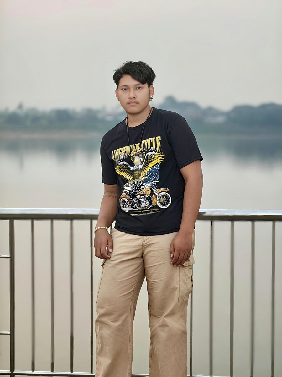 𝕋𝕠𝕟 tweet media