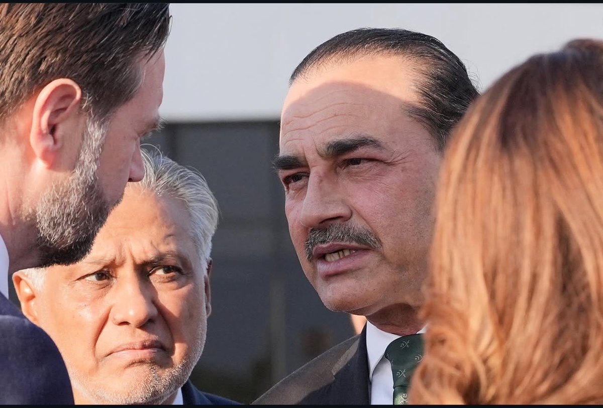 That fake smile of <a href="/MIshaqDar50/">Ishaq Dar</a> look like he’s worried, TBH, he’s put in a lot of effort… kudos…