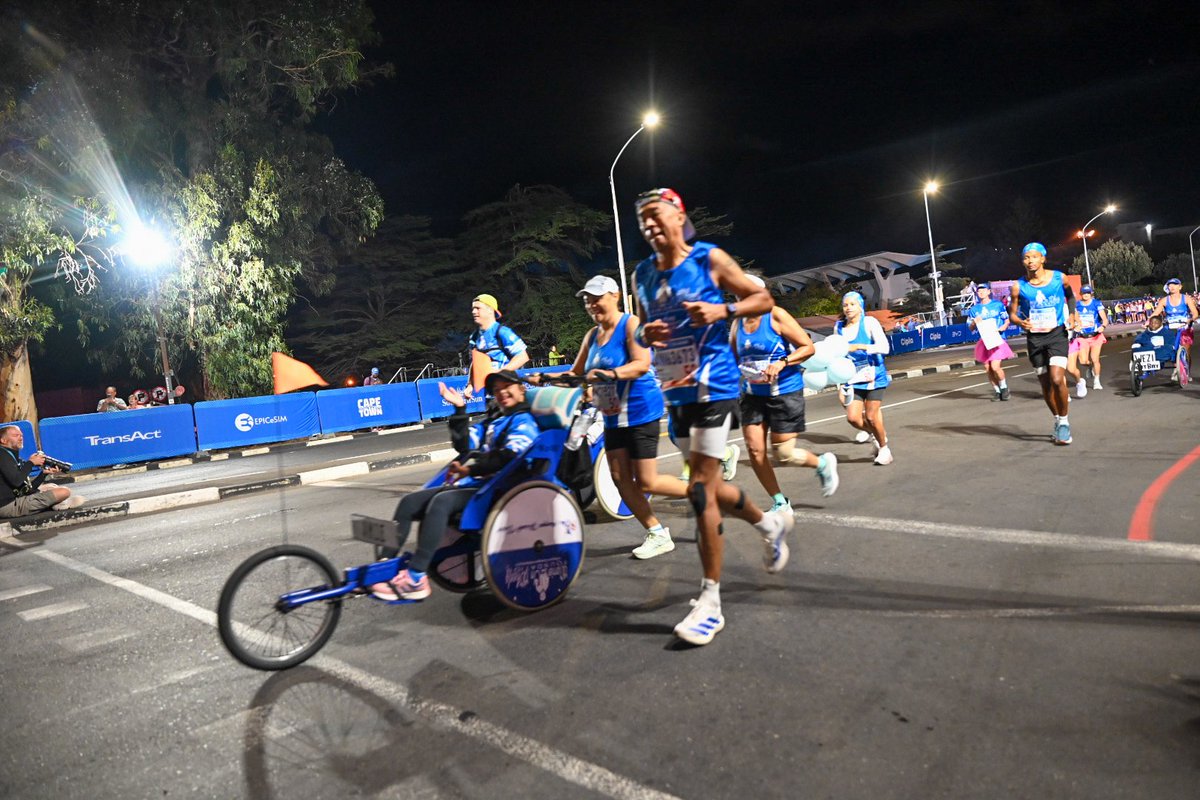 MetrorailWC's tweet photo. Runners are conquering the streets all the way to the finish line 🏃‍♂️🔥
Remember, trains are operating to get both Supporters and runners back home safely after the race 🚆. 

Timetable : https://t.co/nT3aTZFclJ 

#TTOM #PeoplesTrain #TTOM2026 https://t.co/h7lkeaBzWe