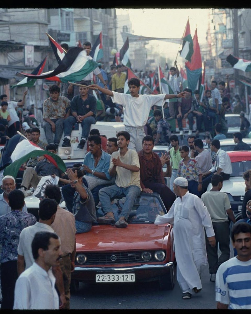 Palestine in 1993 by Peter Turnley