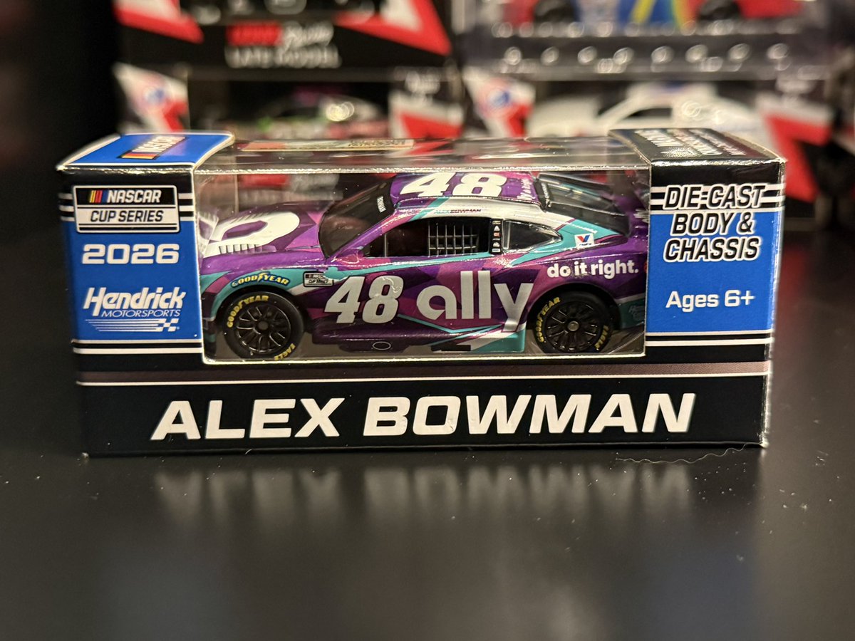 diecastproshop's tweet photo. New 2026 bowman is out at the track. New mold for the 26’ Chevy releases. Very subtle imo. https://t.co/VnJxyQBsWe
